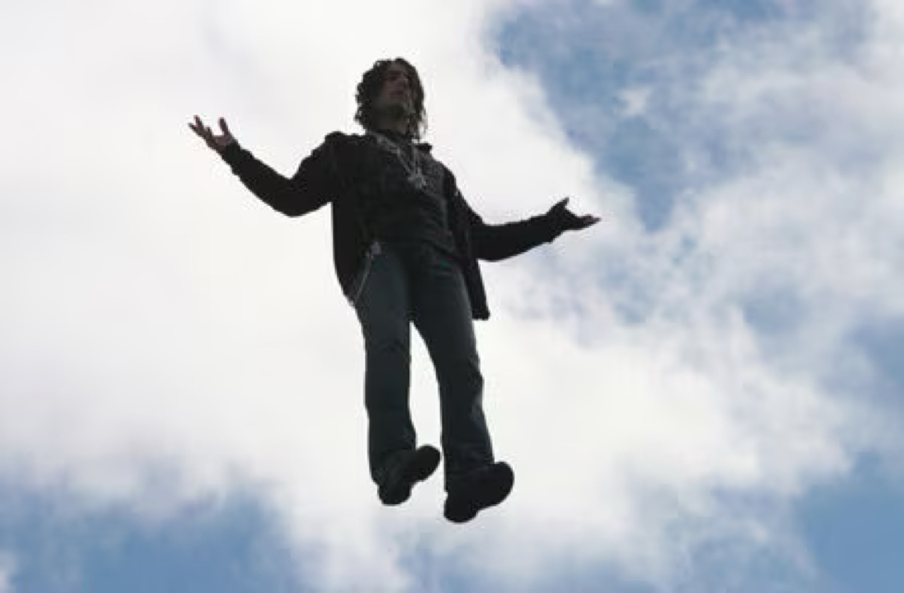 Criss Angel en lévitation