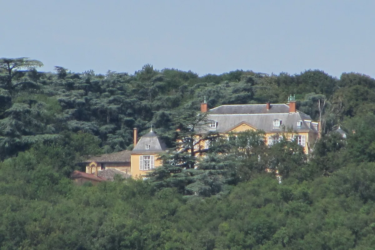 Château Saint Trys à Anse, vu depuis le parc