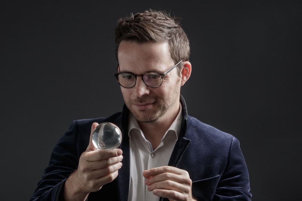 Hypnose de spectacle, avec bienveillance.