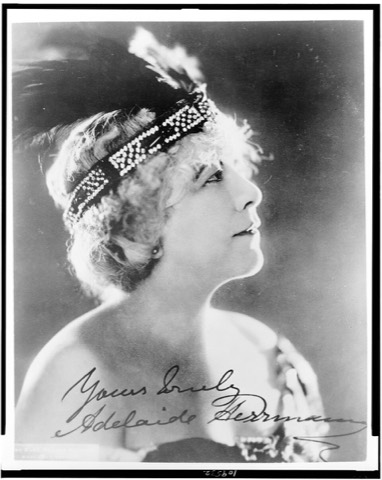 Portrait d'Adelaide Herrmann, la « Reine de la Magie »