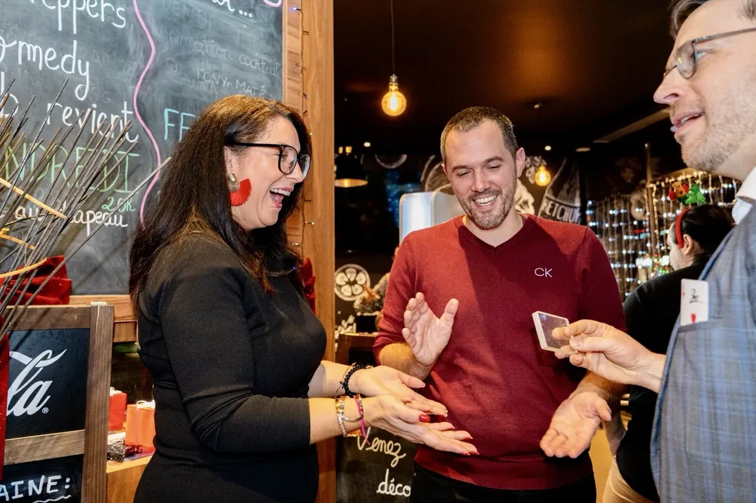 Magicien pour un anniversaire ou une fête de famille à Saint-Étienne