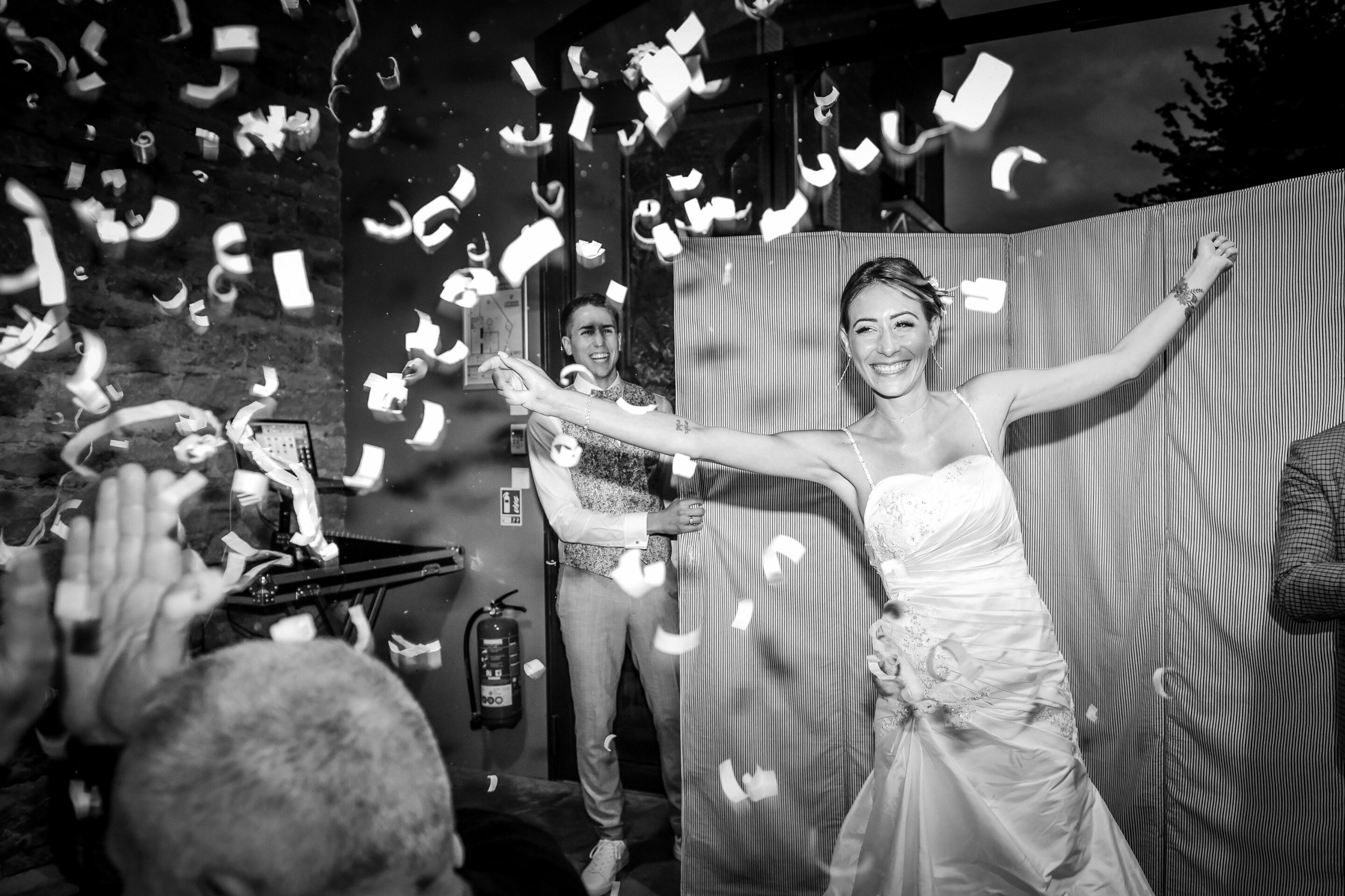 magicien a Lyon-mentaliste geneve close-up